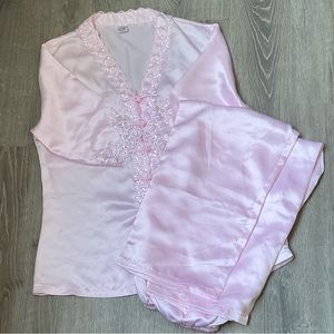 ✨ Vintage silk sleep set